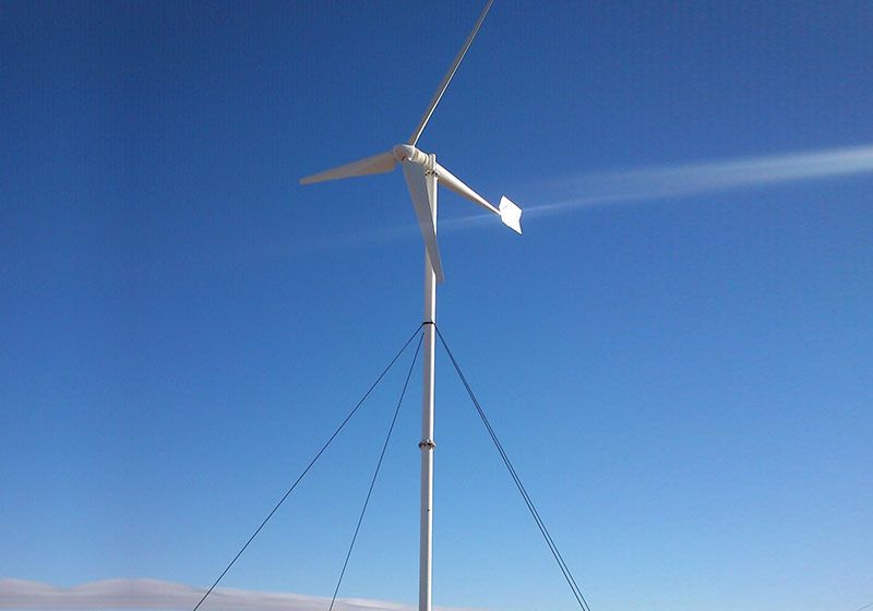 小型風(fēng)力發(fā)電機的應(yīng)用示范及發(fā)電模式